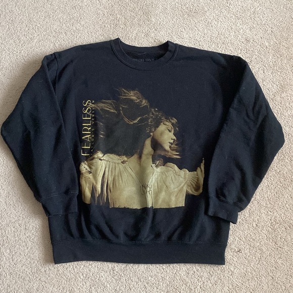 Taylor Swift Official Merch Fearless (Taylor’s Version) Sweatshirt SOLD OUT - Picture 2 of 3